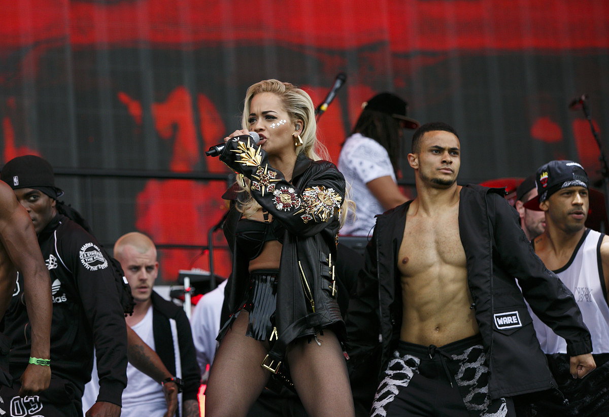 WWE 1540期：蚂蚁大战卡车？Mia Yim vs. Rhea Ripley 幽默解说！