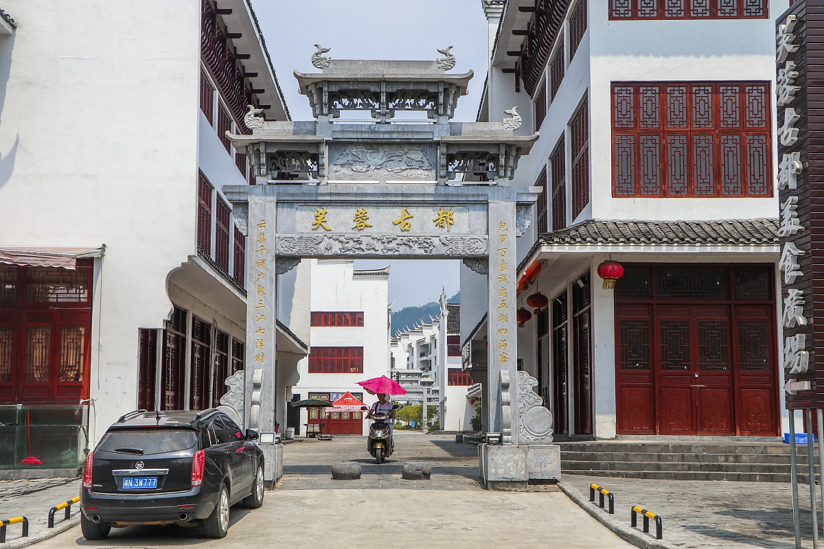 洪江职业中专学校2023年招生电话_招生办联系方式