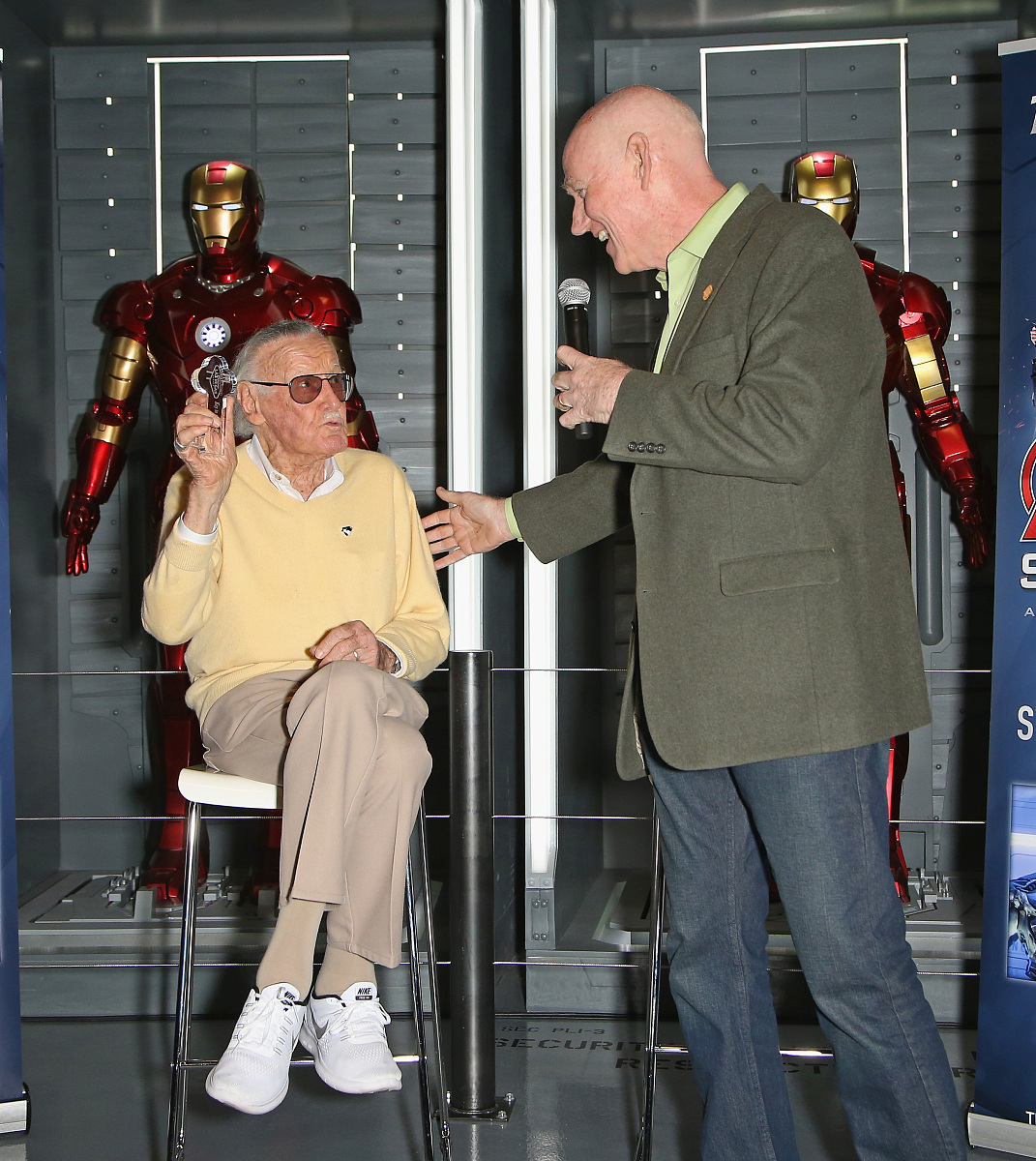 继续帮我用列表的方式整理一下斯坦李所创作的动画人物资料列表各列内容如下：人物英文名出自动画