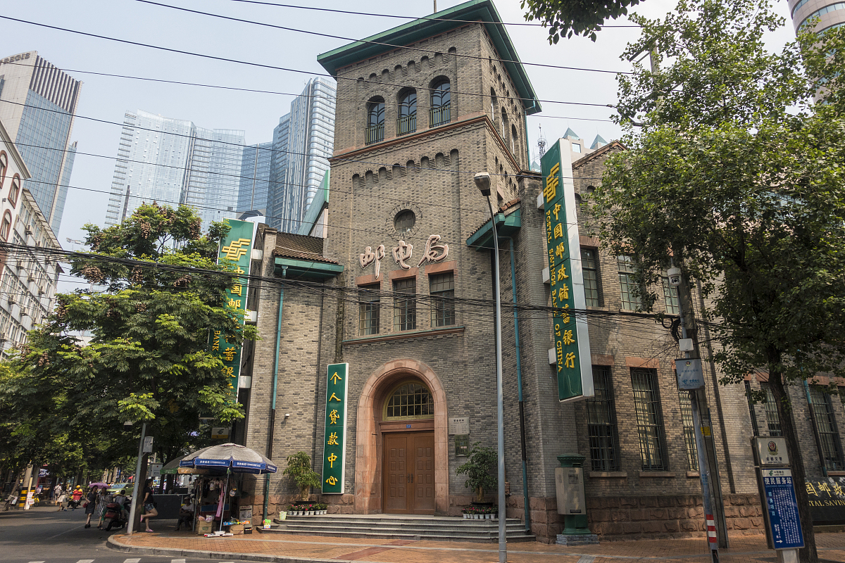 成都建筑学校建筑工程专业就业方向分析 - 未来发展趋势与职业规划