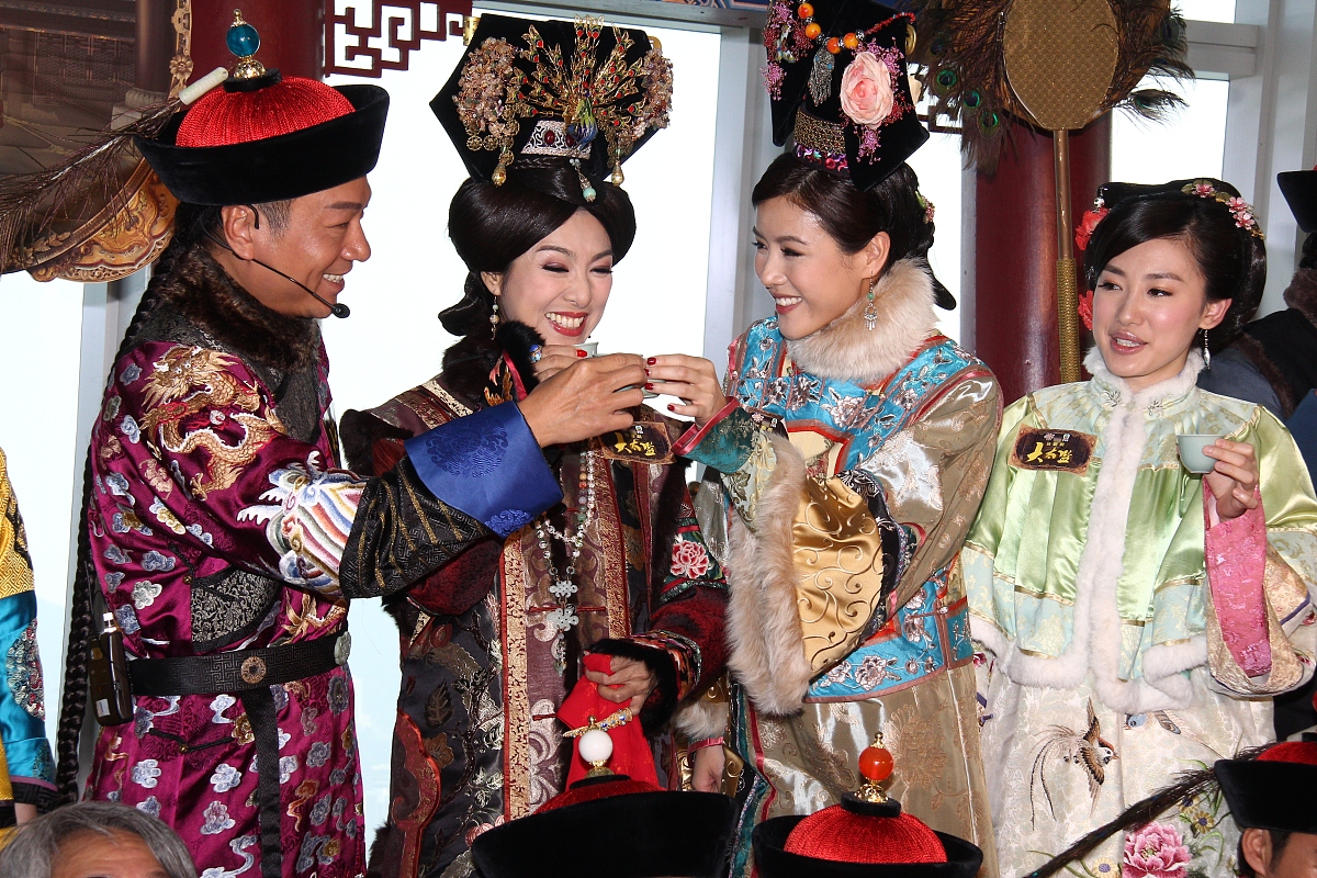 又又又来搞事情了今天是安陵容第二个岁生日裤直接在甄传安排了给安陵容送上只黄鹂鸟的互动哈哈哈哈哈哈啊安陵容生日收到只黄鹂鸟快告诉我又是哪个小机灵鬼想出来的看不了林品如受气被虐立马在情人节当天上线了回家的诱惑一键跳转复仇惩治渣男不喜欢看甄甘露寺受苦与果子狸谈恋爱就上线甄一键回宫霸气搞事业回想了一下整过的花活哈哈哈哈哈是懂我们剧粉的笑围绕这篇博文写1条10字左右的评论