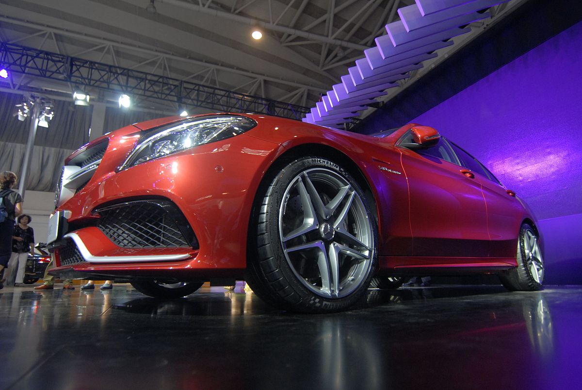 ***_***2015年9月9日,奔驰品牌2015年新款发布c-63amg,时尚运动味十足