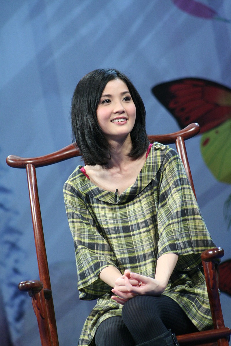 2008年9月8日,长沙,湖南卫视《背后的故事》录制现场.蔡卓妍+++_+++背