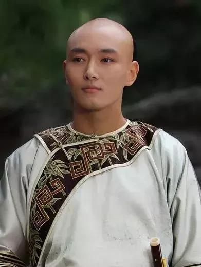 他因与孙俪搭戏走红,耍叶璇当小三跳河,如今又