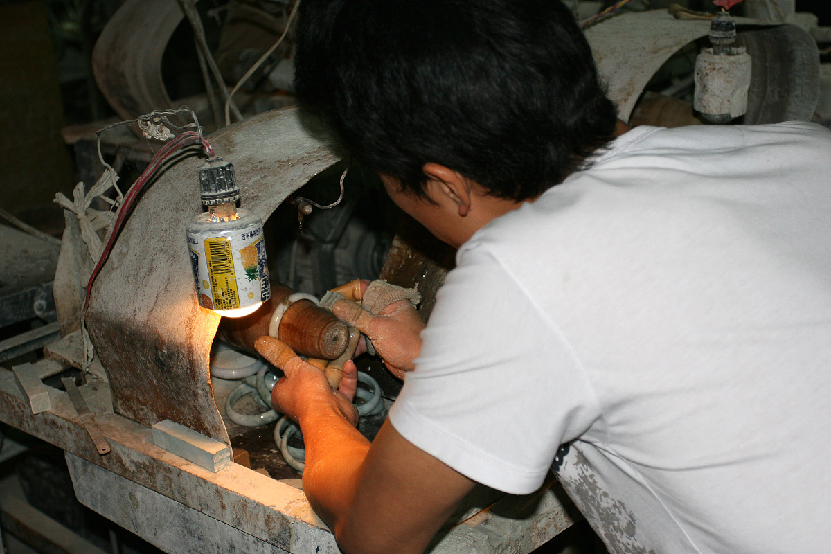 大理州财贸学校珠宝玉石加工与营销专业怎么样