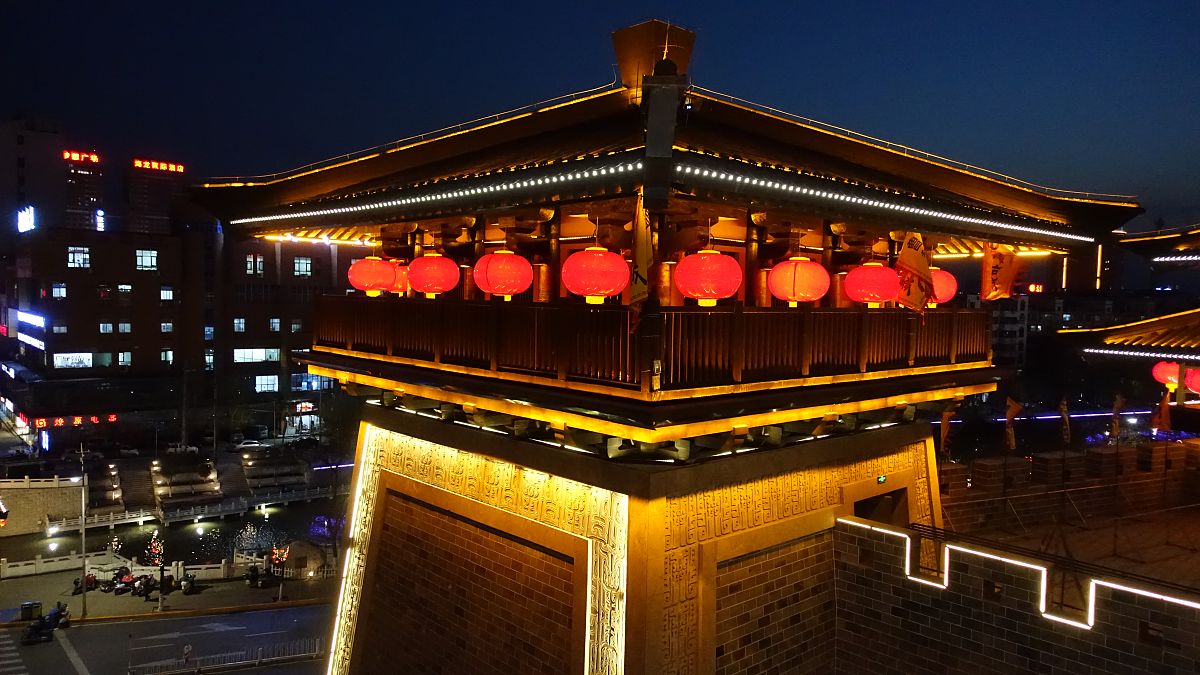 2019年3月14日,河南许昌曹魏古城古街道夜景.