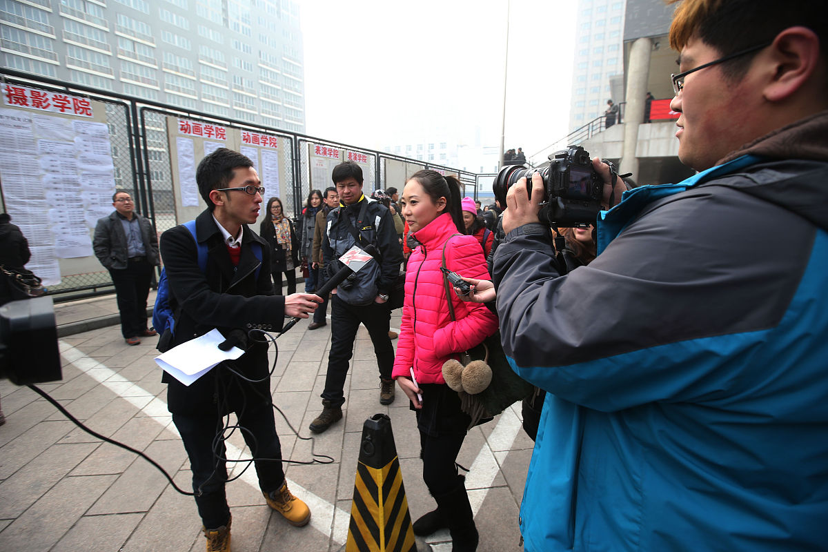 吕梁在加强政府引导和服务保障需采取的措施具体论述2000字