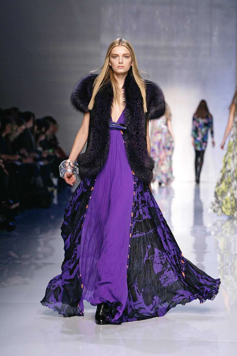 时尚基础色：打造百搭衣橱的关键