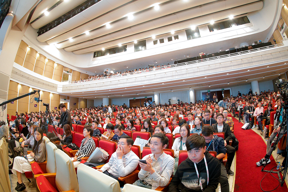 先有鸡还是先有蛋：探究生命起源的终极问题