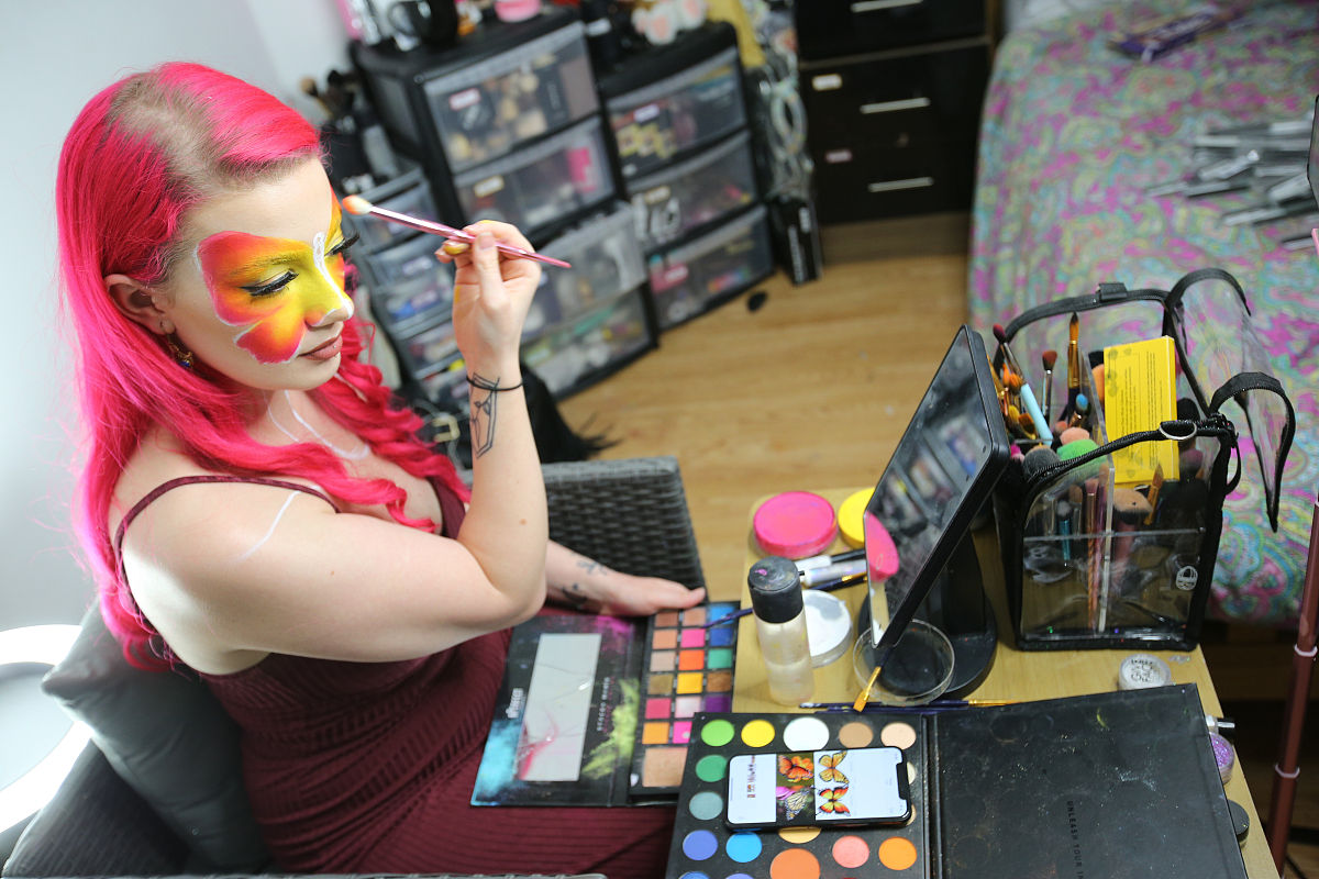 焦拒「ショウキョ」：容貌焦虑的解药，拥抱真实的自己