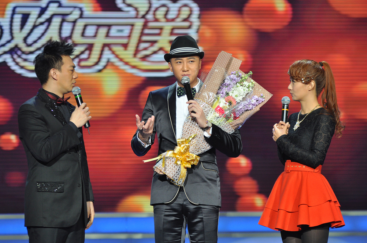 2013年01月31日,辽宁省沈阳市,明星做客综艺节目《欢乐送》.***_***20
