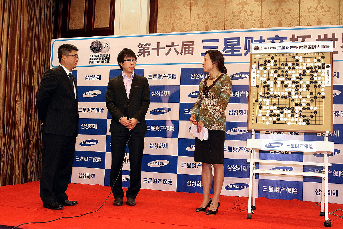 以我和爸爸下围棋为题，写一篇北京中考作文：棋如人生，挑战与成长