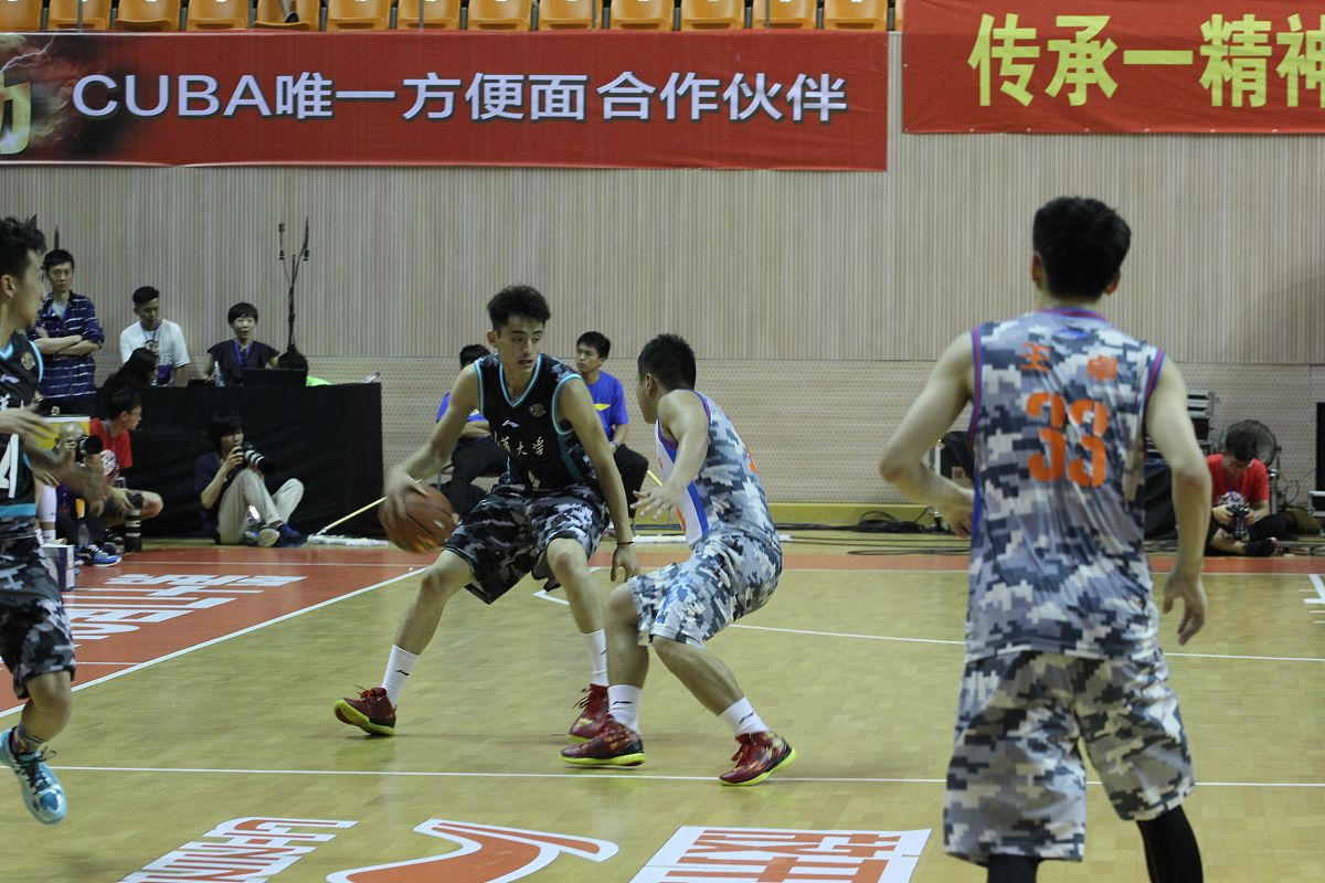 四川技工职业技术学院：第三届科华杯篮球赛开幕式