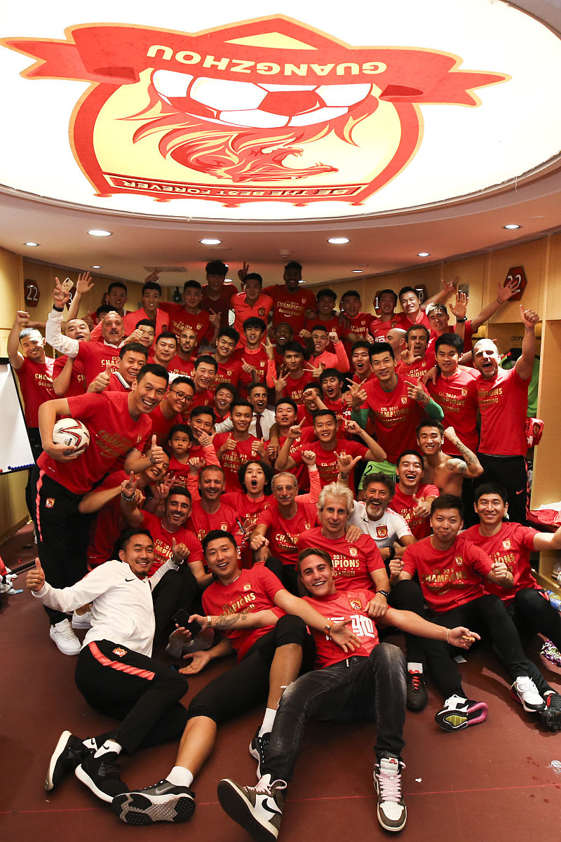 2019年12月1日,广东广州,2019中超第30轮,恒大淘宝3-0申花,恒大更衣室