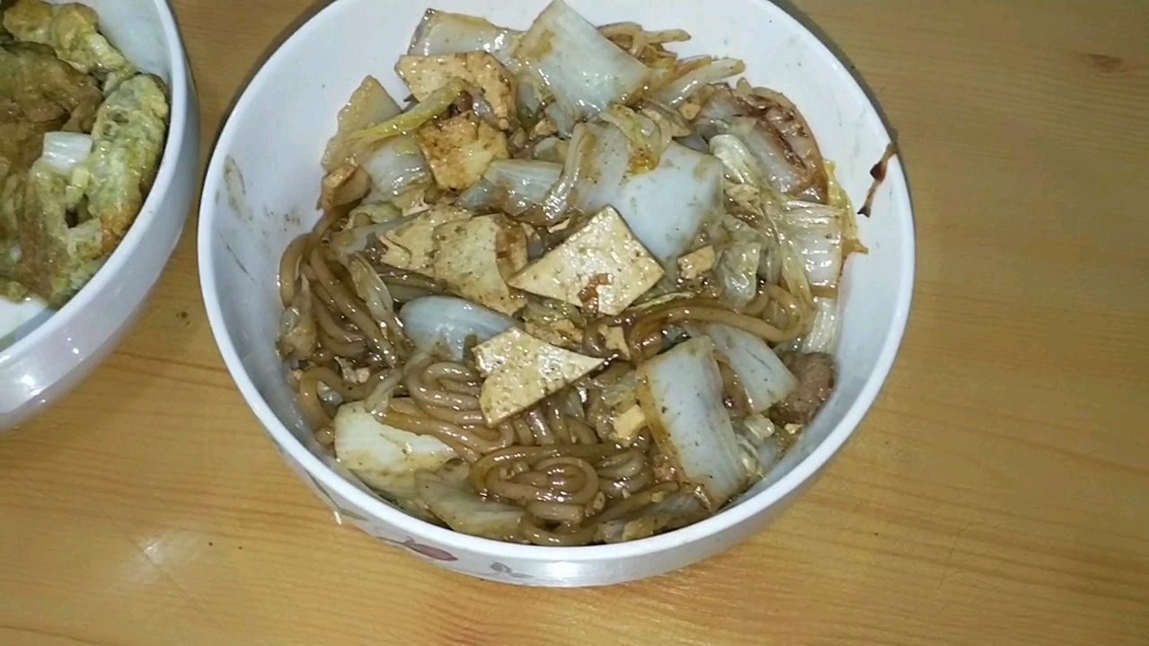 白菜炒粉条,北方的家常菜