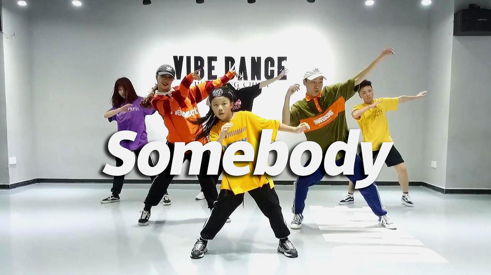 [图]莹莹-《somebody》从头帅到尾