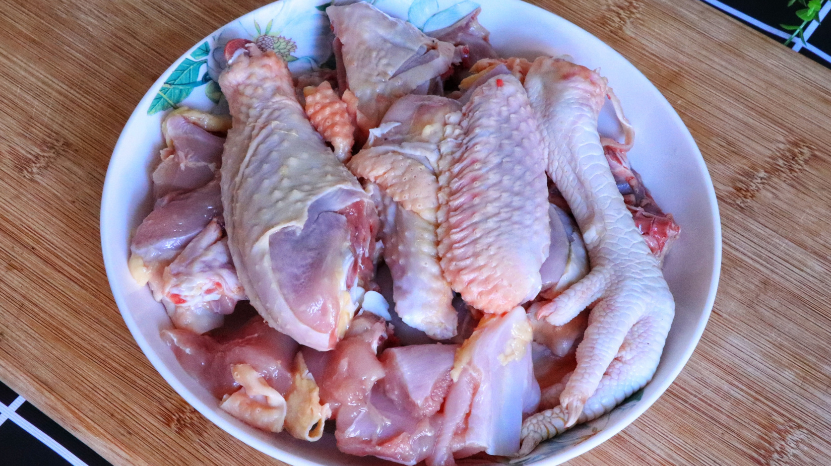 茶油鸡的做法,鸡肉软烂不柴,养胃又暖胃,学会了给家人做一个吧