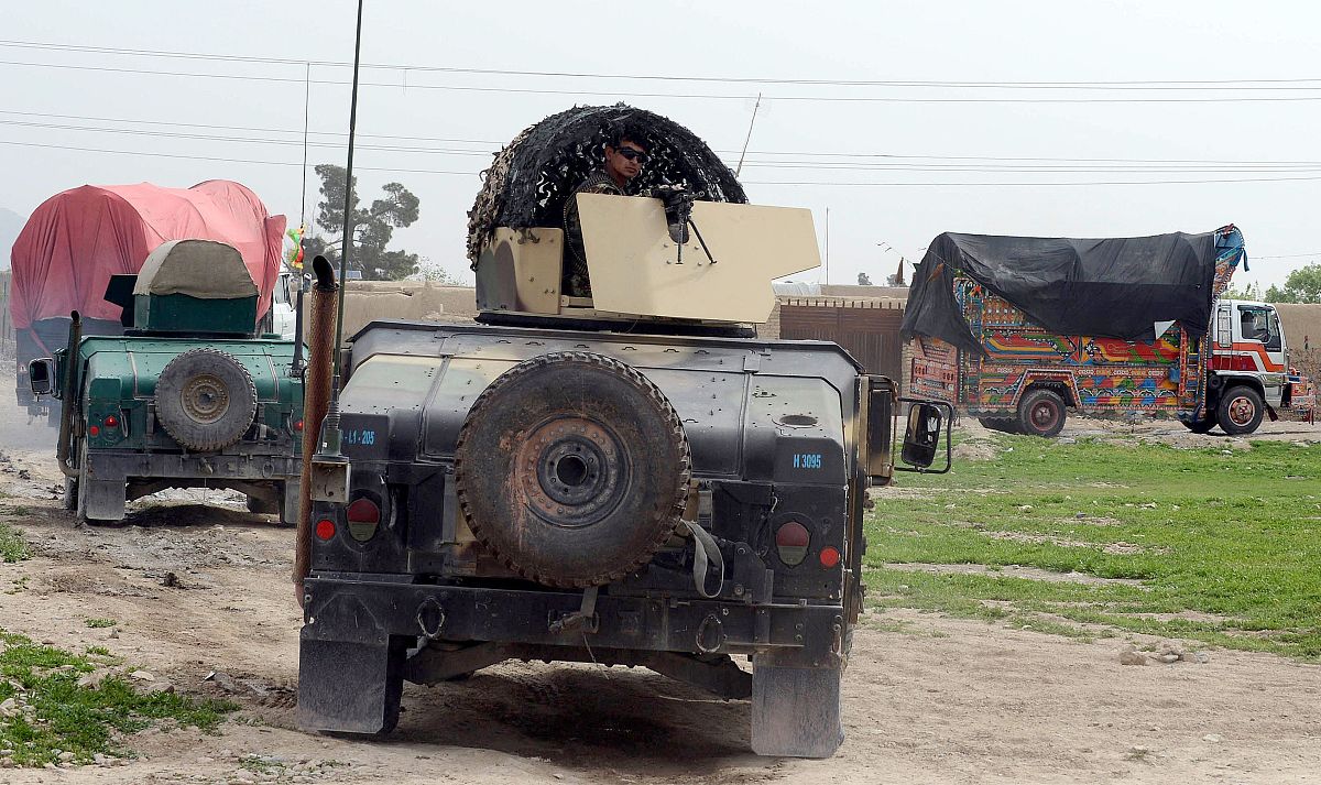 LED 拼接屏安装费用：价格解析及服务商选择指南