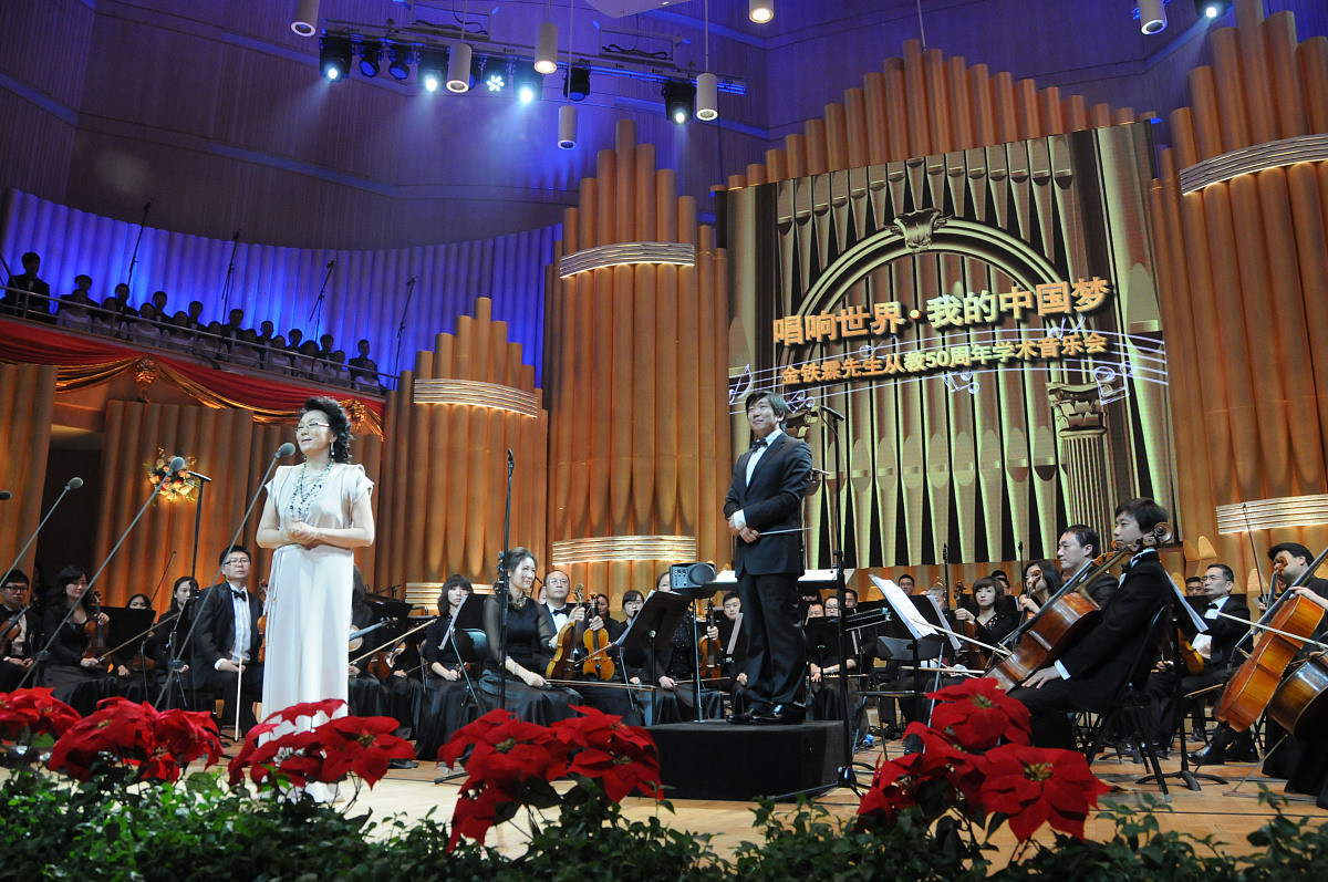 chatHello! How can I assist you today美声分为哪些声部美声歌剧通常分为四个声部：女高音、男高音、女中音和男低音。每个声部都有其独特的音域和特点。女高音通常能唱出高音区域的高音男高音通常能唱出高音区域的高音女中音通常能唱出中音区域的音调男低音通常能唱出低音区域的音调。男高音的分类