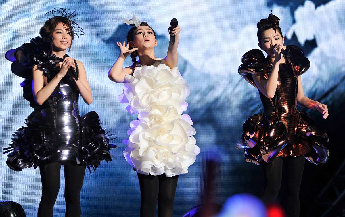 2013年07月13日,上海,s.h.e"2gether 4ever2013世界巡回演唱会"上海站