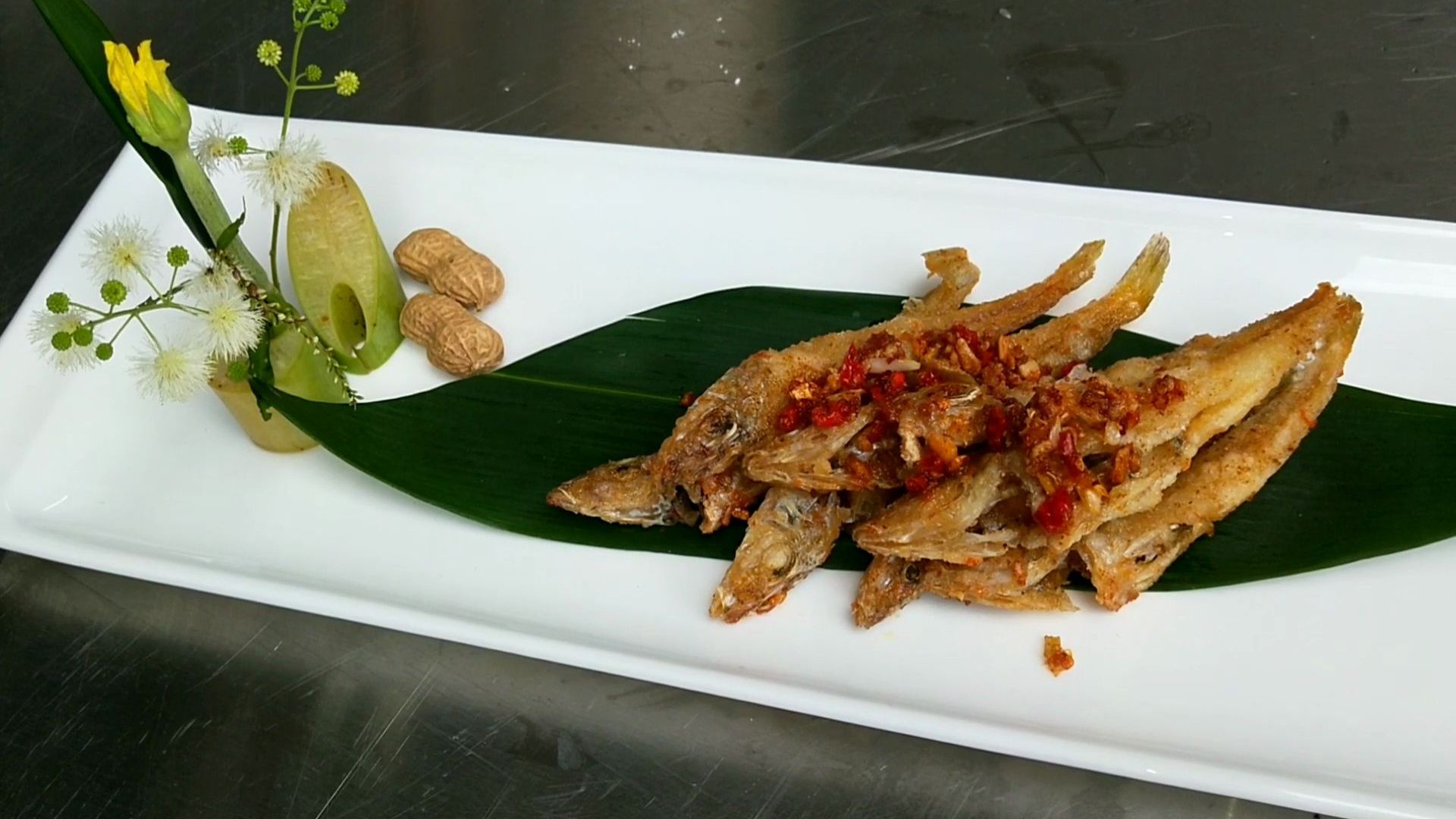 本期推出广东椒盐沙尖鱼,口味香酥微辣下酒好菜