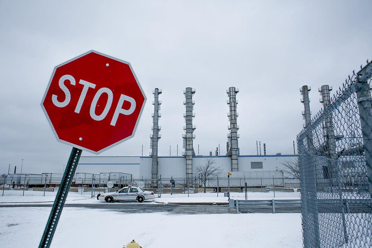 介绍一下深度访谈法。