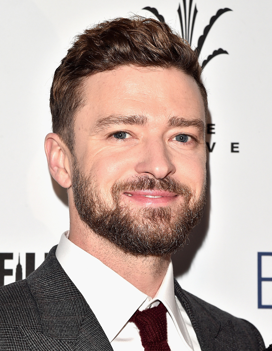 先看电影还是先看书？看个人喜好和时间安排