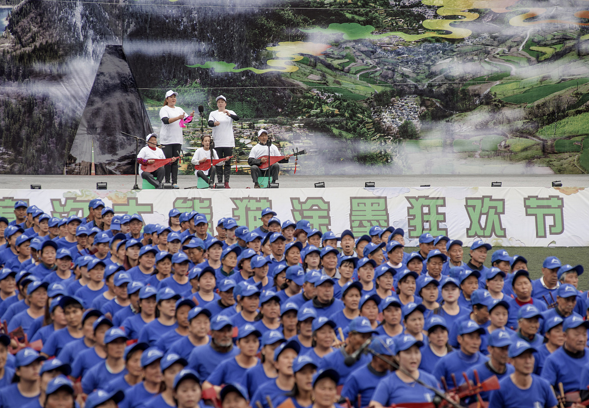 2023年广西贺州民族旅游艺术学校招生简章 - 培养民族艺术人才的摇篮