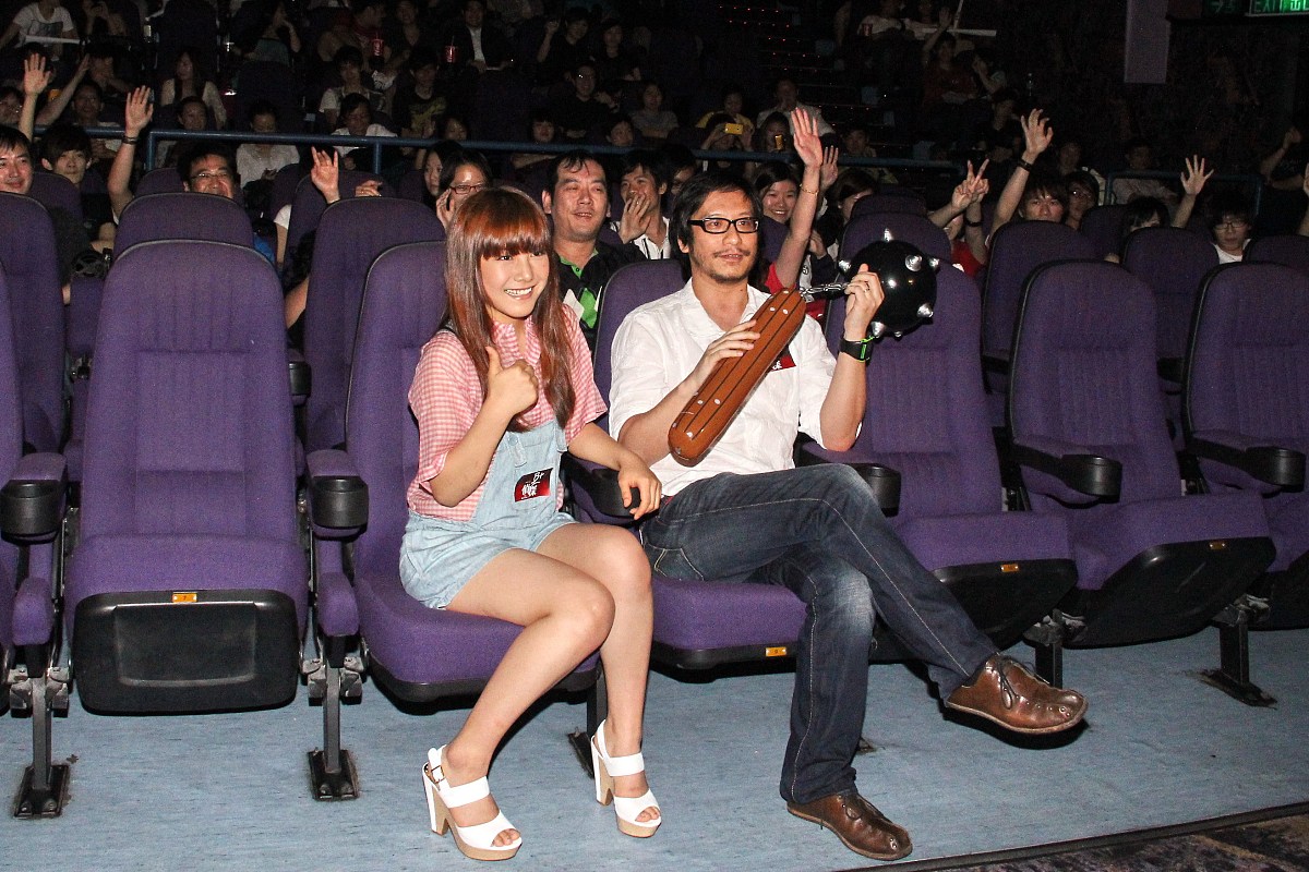 2011年5月12日,香港,为电影《b+侦探》谢票活动.***_*** 彭顺 林司敏+