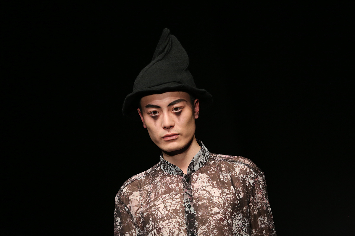 自由之梦：一首表达浪漫自由的中文古典歌曲