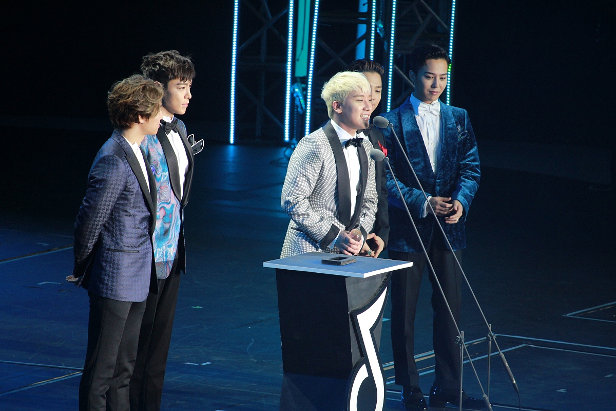 2016年3月23日,深圳,2016qq音乐巅峰盛典.***_*** bigbang