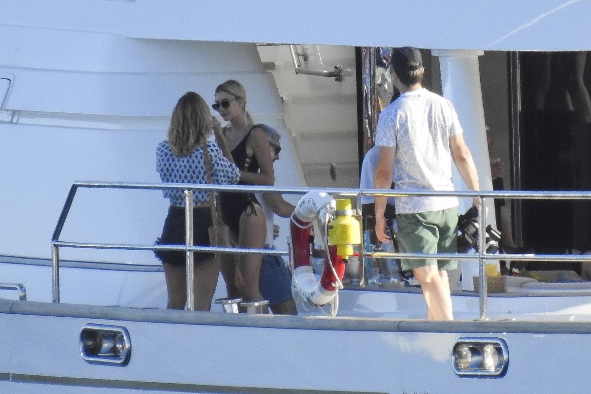 Grenada and Dominica: Independence from Great Britain