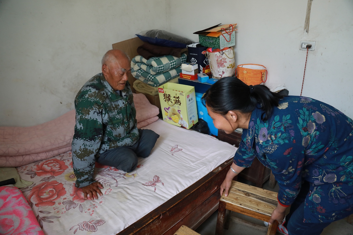 胃出血治疗方法：症状、原因及治疗方案 - 胃出血怎么治