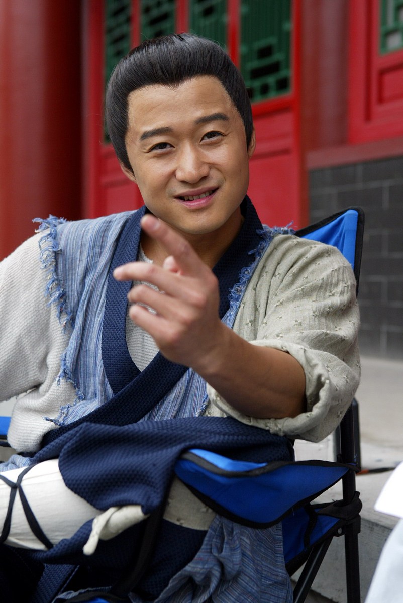***_***2005年7月13日,浙江,电视剧《武当2》热拍.张无极扮演者吴京++