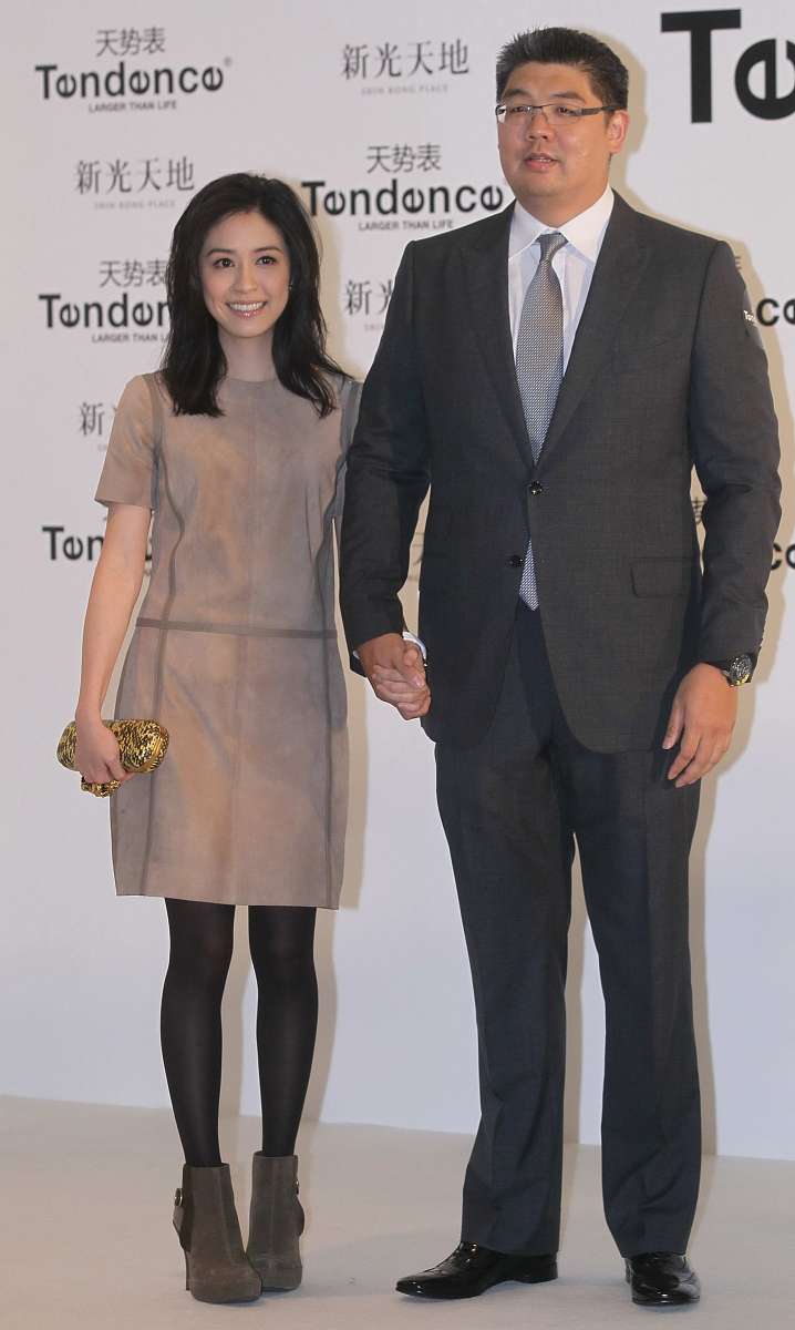 2011年11月3日,北京,明星代理的某著名腕表品牌在北京开店.***_***连