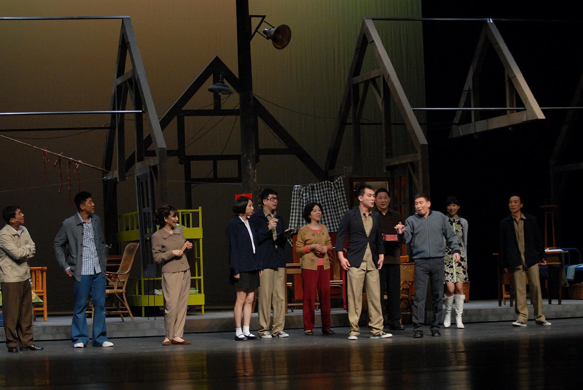 六个男生主演话剧推荐：现代都市生活下的友情故事