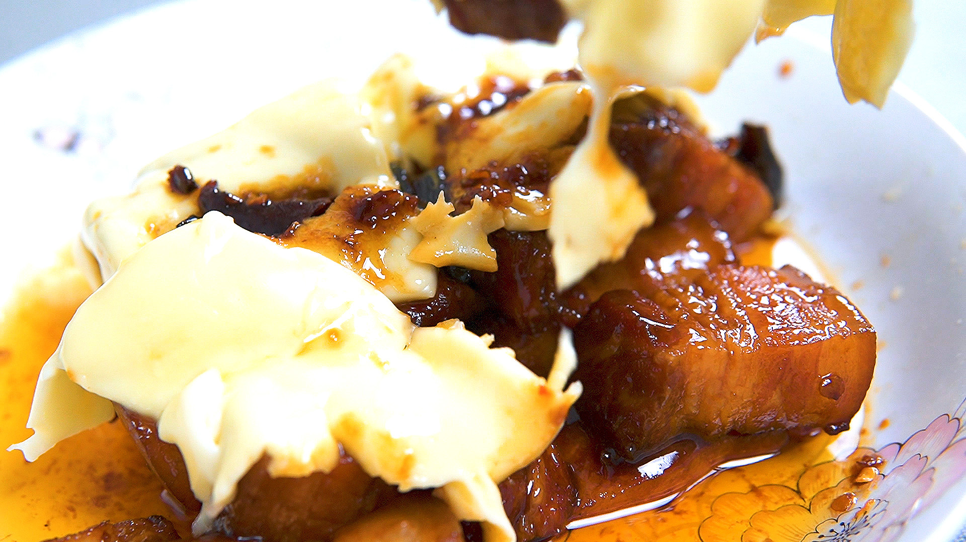 当毛氏红烧肉遇上芝士,香浓丝滑,甜中带咸,下饭能吃个精光!