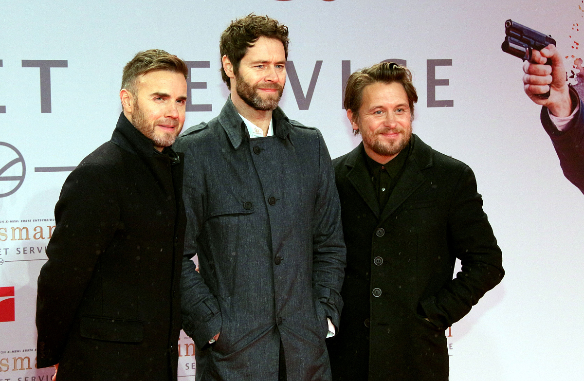 请用中文对后面网址内容生成摘要不要提及文章网址不要少于10个句子 httpsscreenrantcomyellowstone-show-kevin-costner-future-update