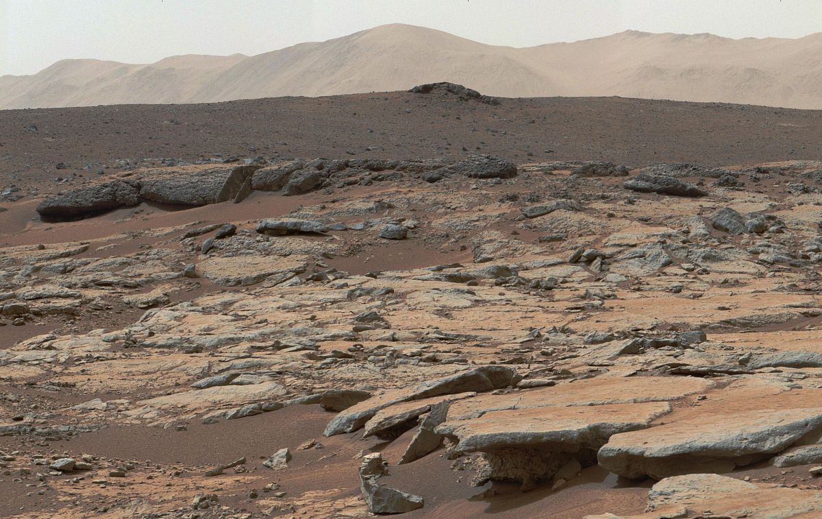研究称火星上发现第一个液态水湖