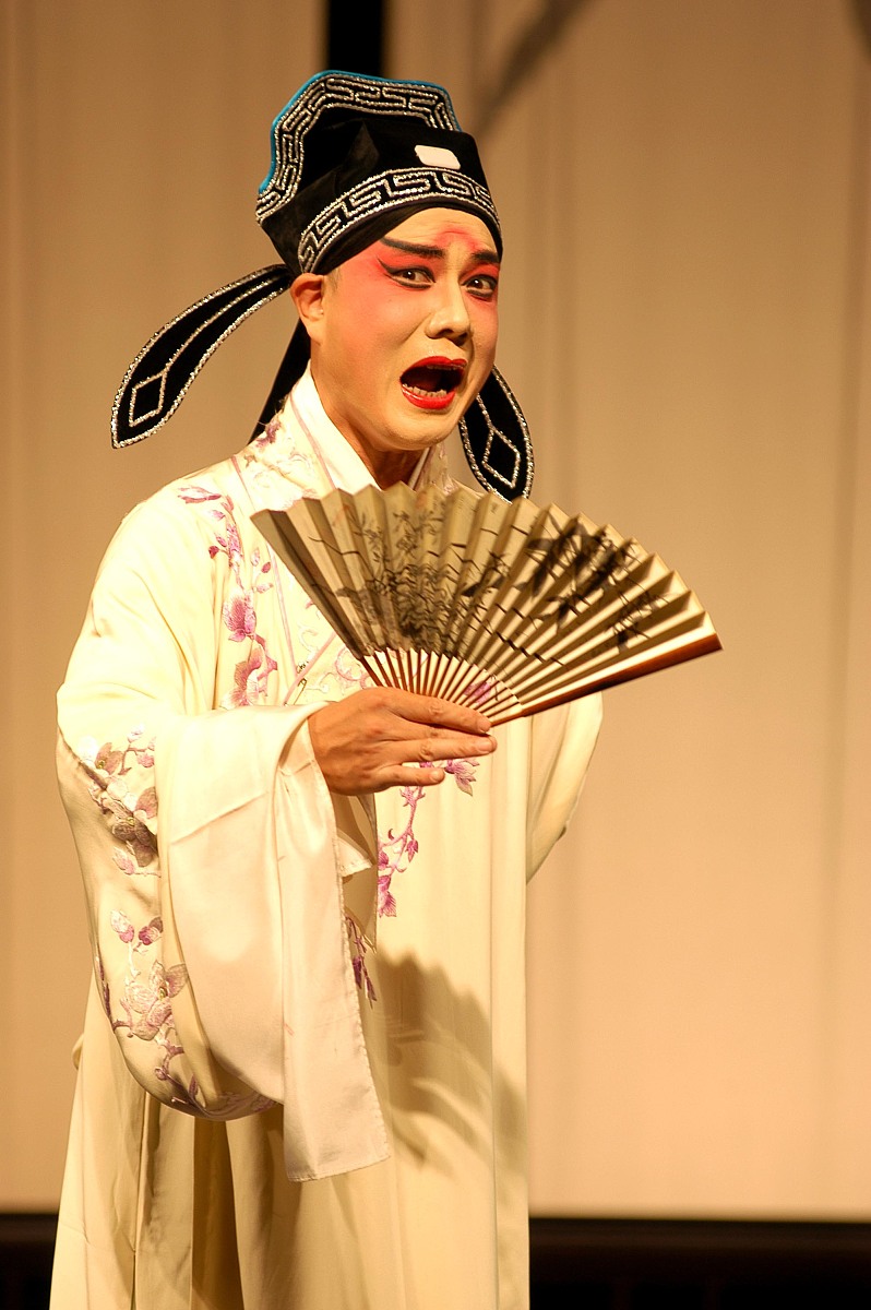 江苏省戏剧学校专业分类