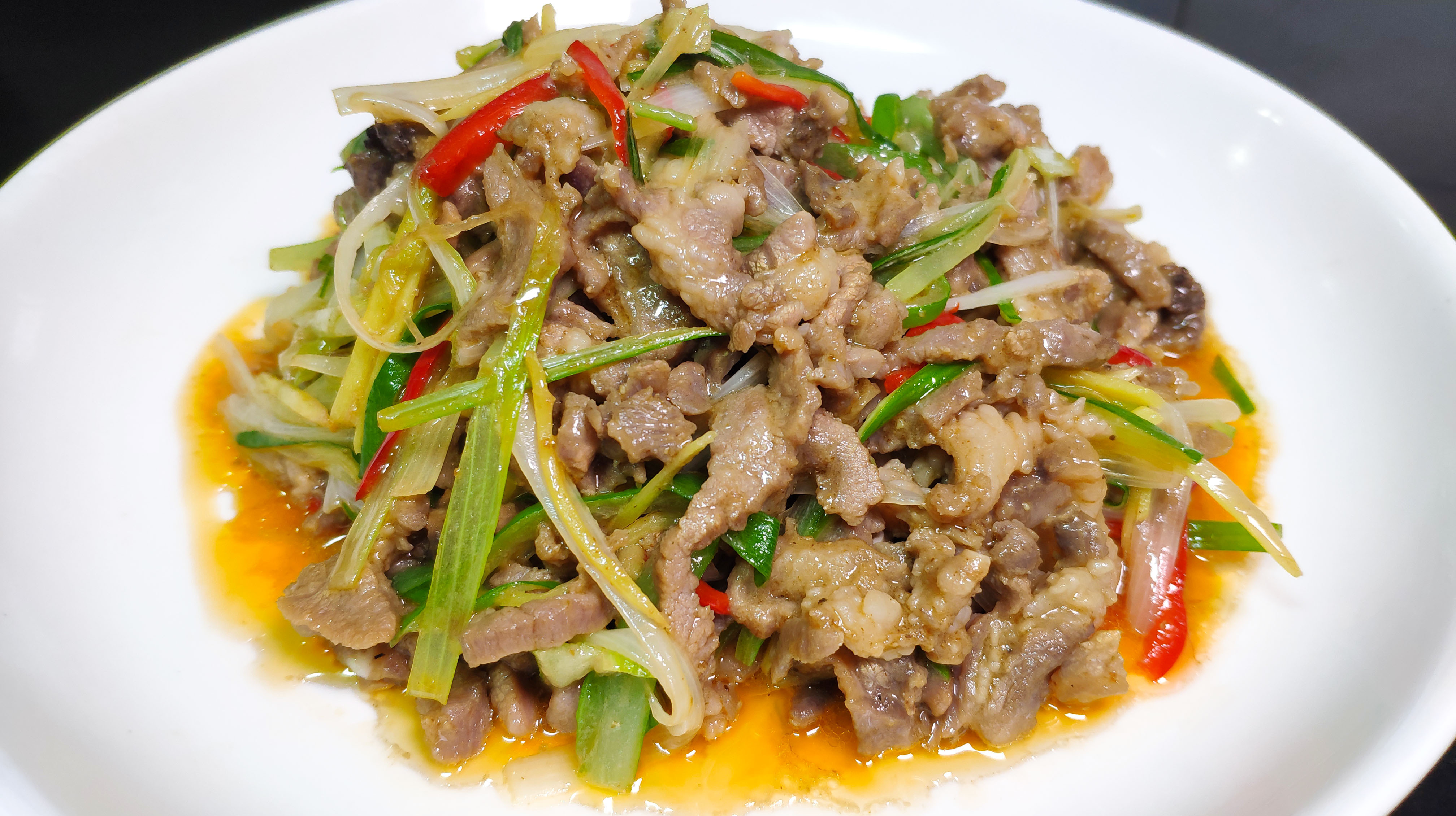 葱爆羊肉好吃有诀窍,多加这一步,羊肉嫩滑,不腥也不膻!