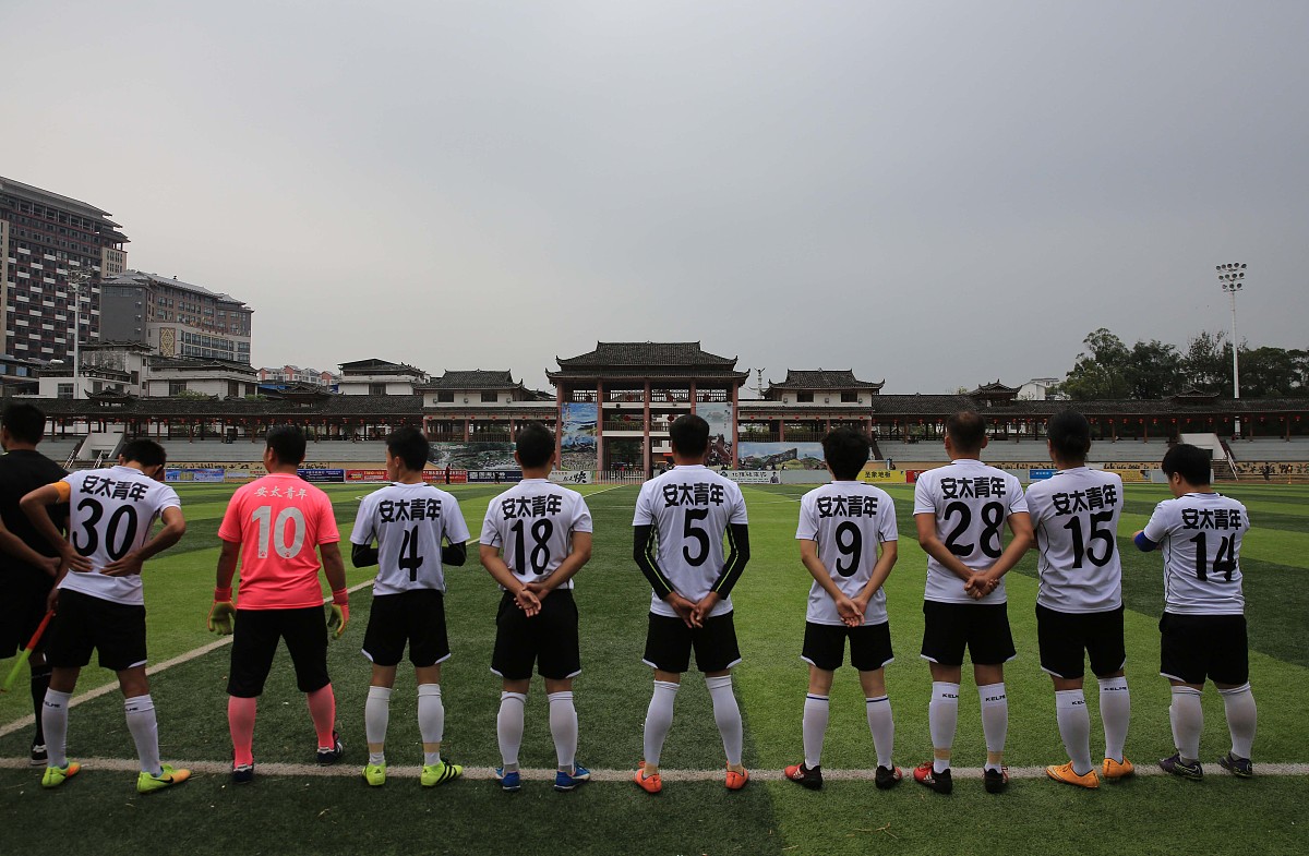 队列头尾指针状态变化表格