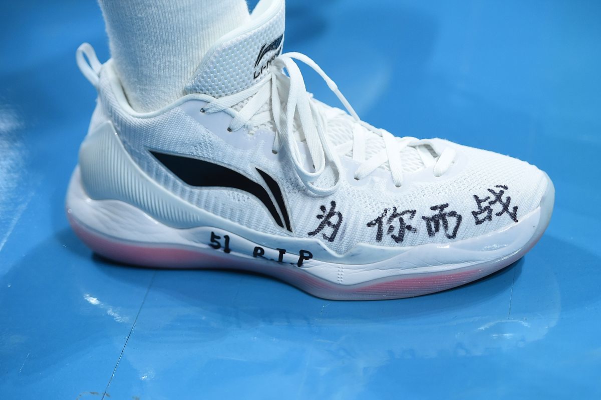 用HTML写李宁的新闻页