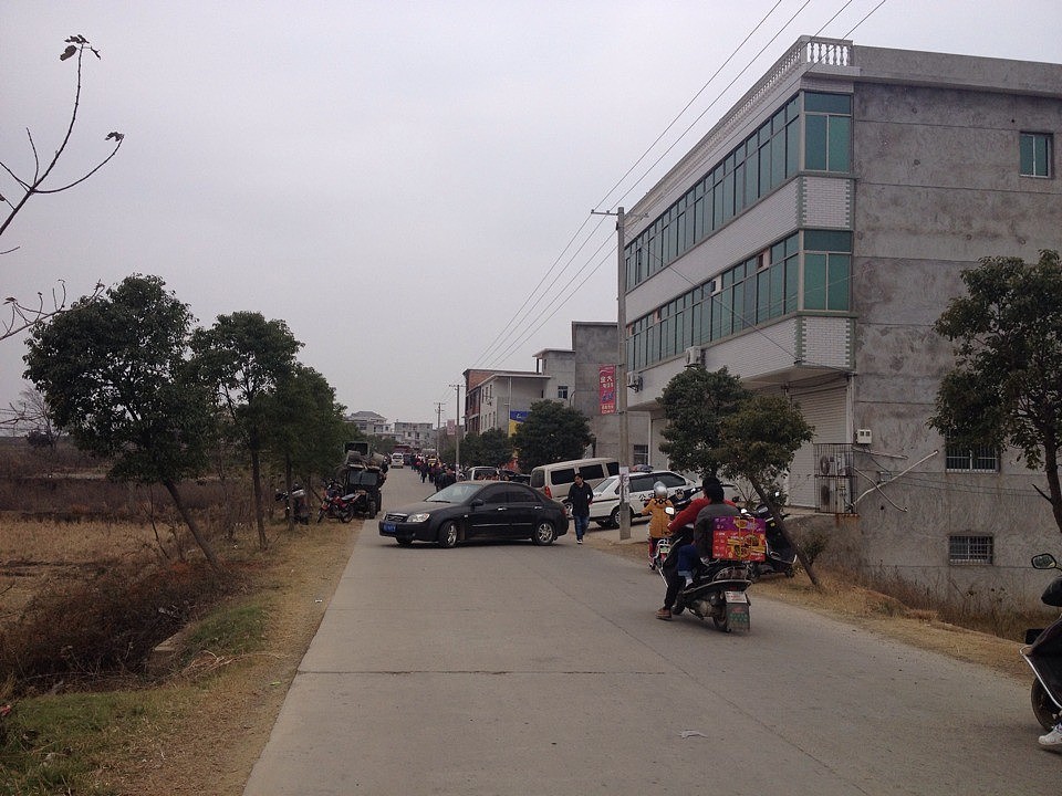 灵溪镇新港村办公大楼：时间、规模及意义