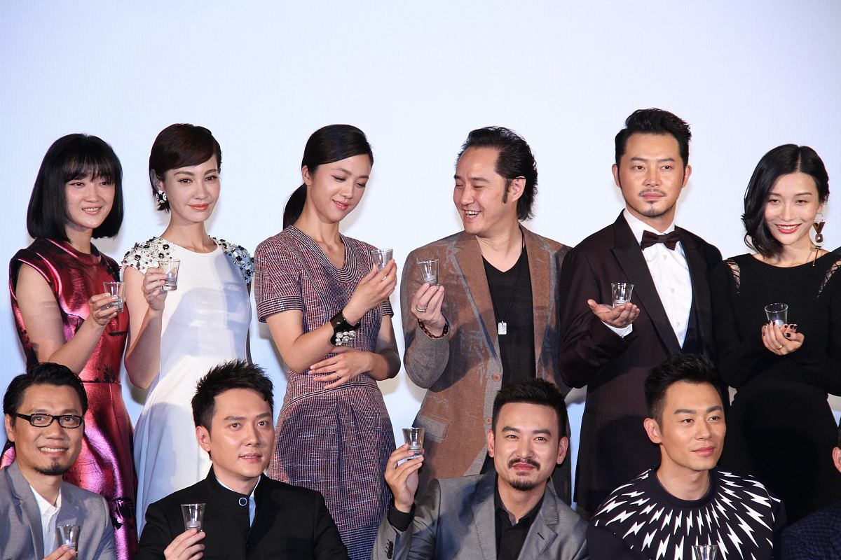 大明星的演艺之路：光鲜背后的辛酸与坚持