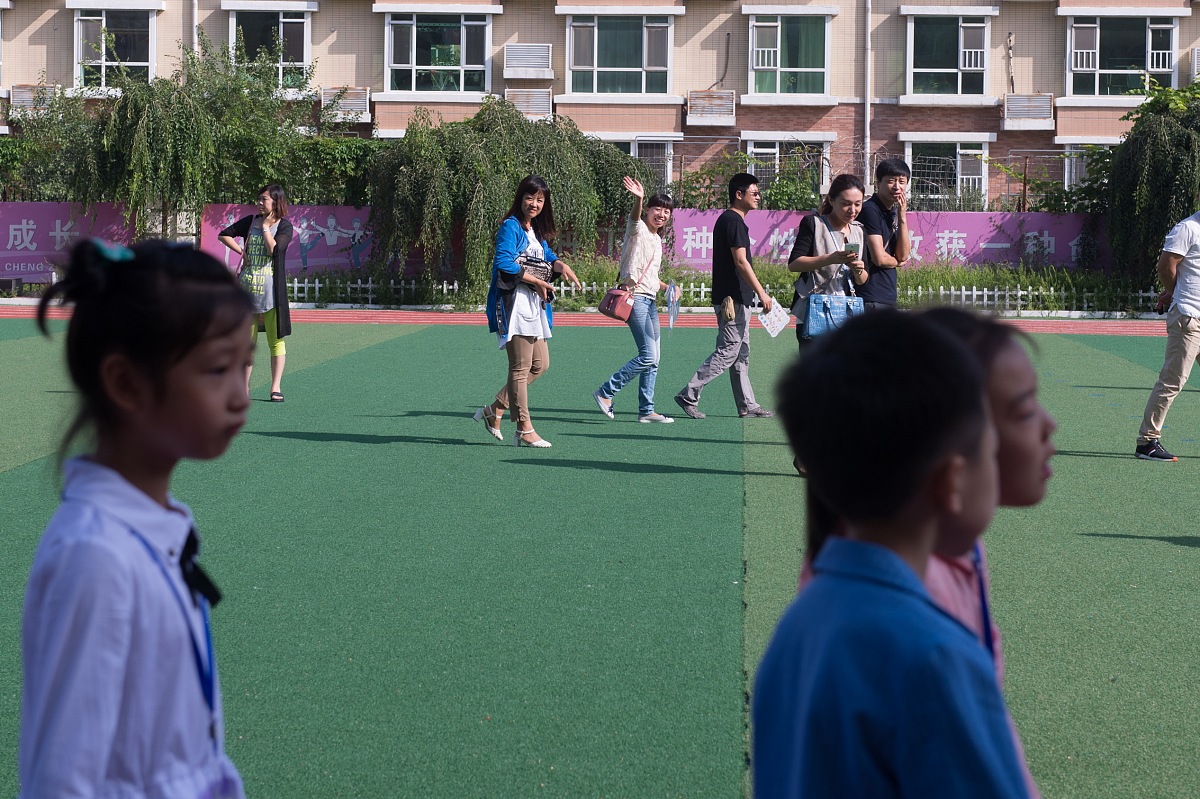 2015年8月24日,吉林长春,长春市中小学迎来开学季,实拍经开区某小学内