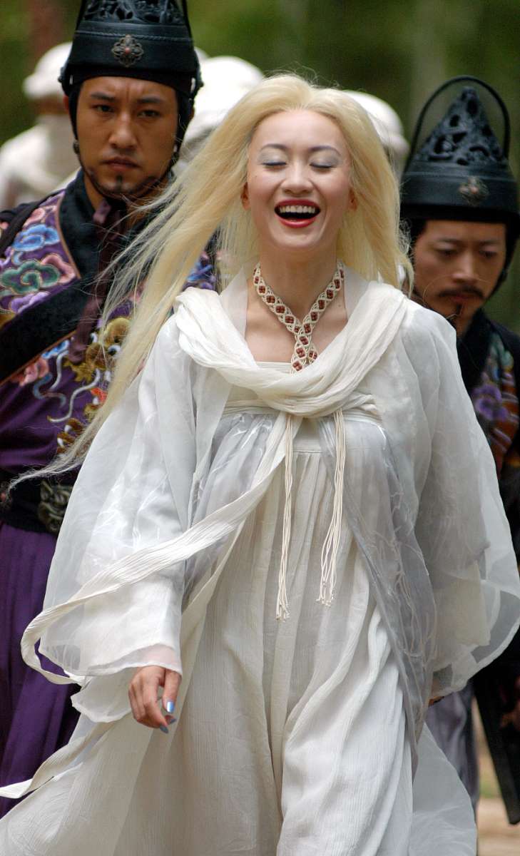2005年7月18日,根据梁羽生同名小说改编的30集电视连续剧《侠骨丹心》