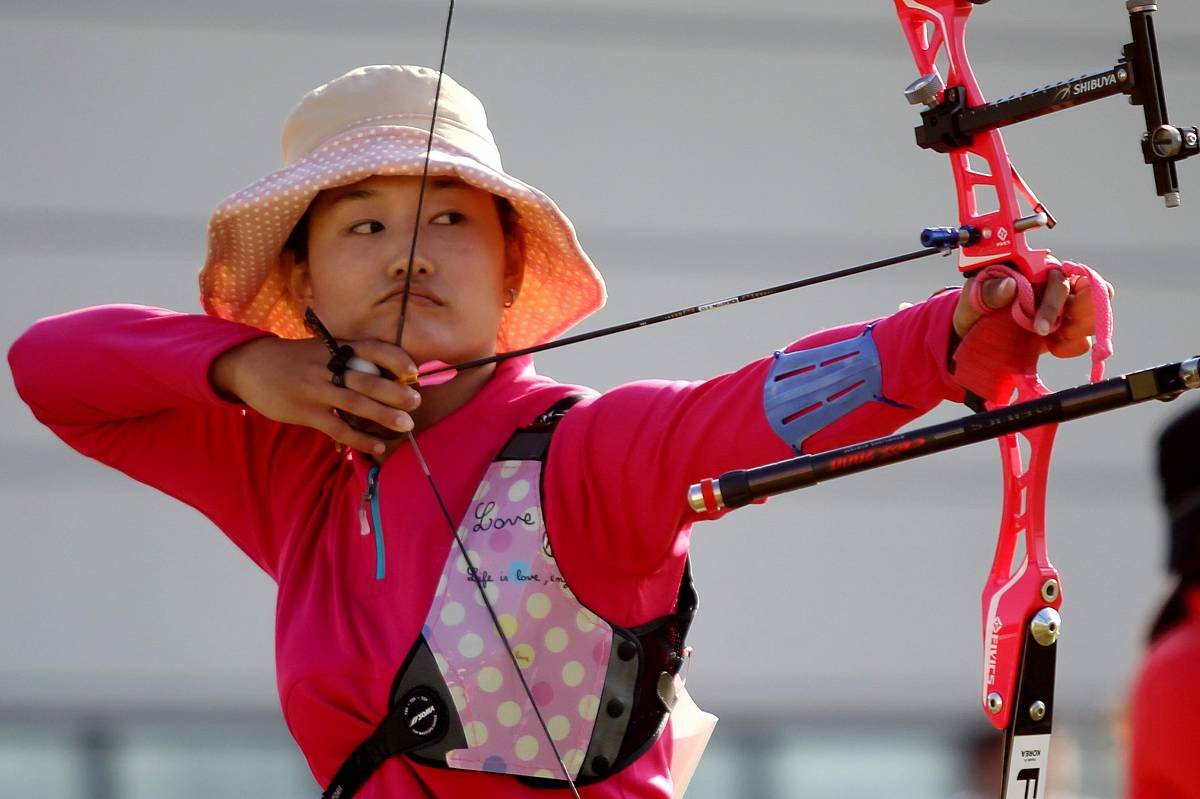 2013年9月3日,辽宁沈阳,2013全运会女子射箭团体赛决赛,山东女队战胜