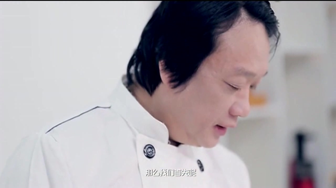 淮扬菜大师周晓燕教大家做年夜饭“年糕富贵鱼”,不愧是大师!