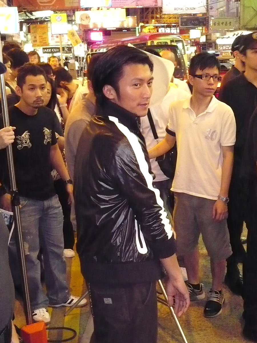 2007年5月29日,香港,谢霆锋于铜锣湾闹市为内地某牌子便服拍摄平面广